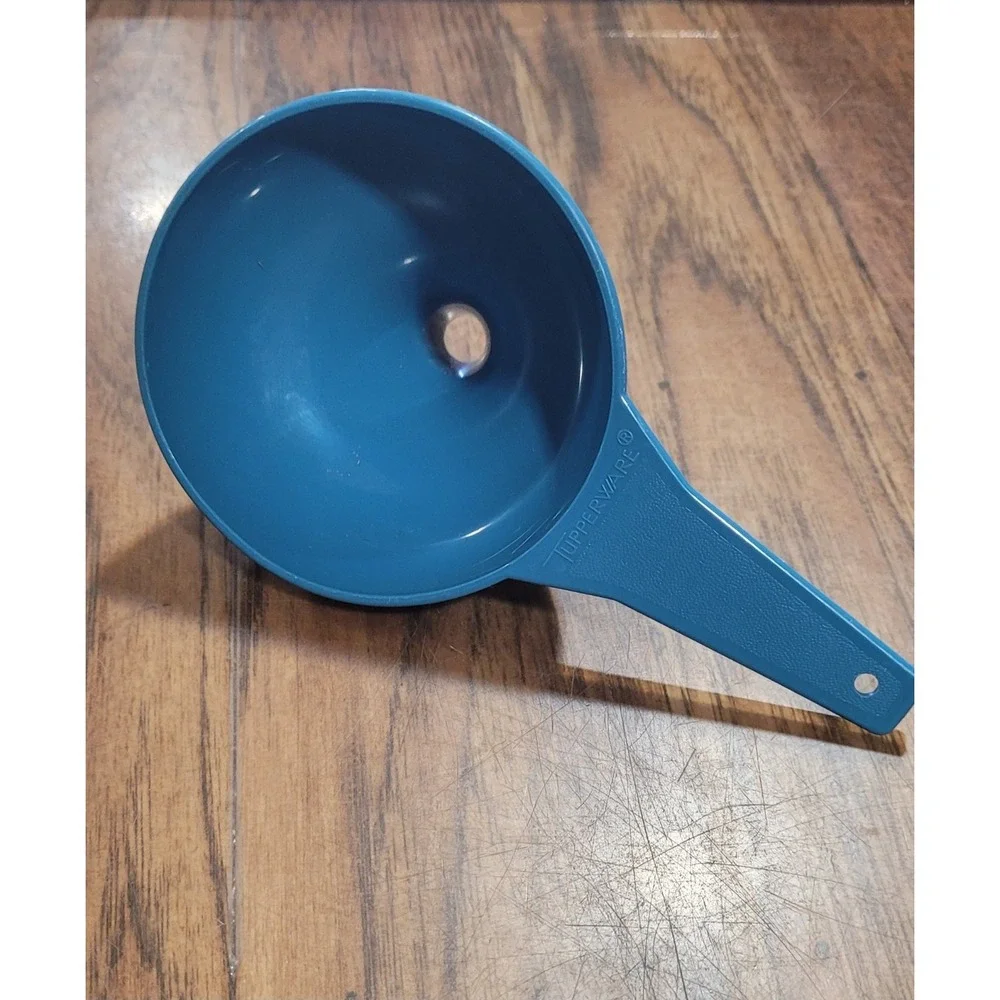 Tupperware vintage hershey